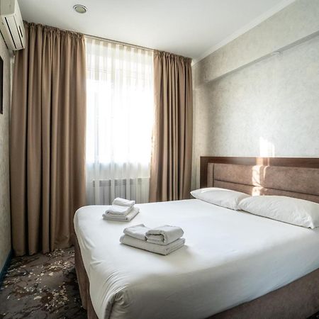 Mildom Express Otel Almatı Dış mekan fotoğraf