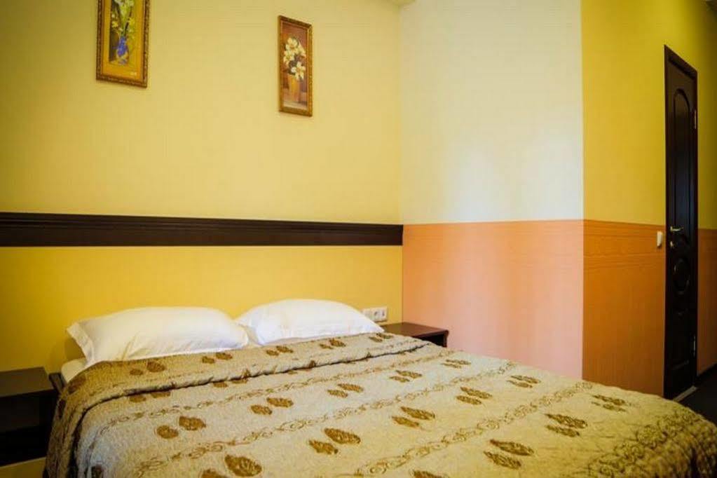 Mildom Express Otel Almatı Dış mekan fotoğraf